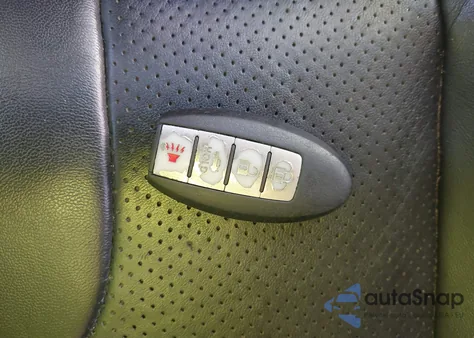 2010 Infiniti G37 Journey z USA, uszkodzony, nr VIN JN1CV6AP4AM200342